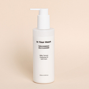 [In Your Heart] Triple Essence Milk Cleanser 200ml Démaquillant Doux Nettoyant Visage Hydratant Purifiant en Profondeur pour Peaux Sensibles - Product Image 1
