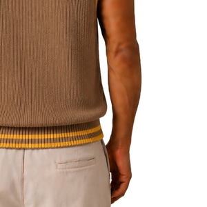 Gilet en tricot d'été pour homme, couleur taupe avec rayures contrastées jaune moutarde, col en V, sans manches, pull personnalisé avec logo, laine acrylique OEM - Product Image 6