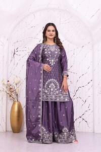 Ensemble indien pakistanais en soie brodée violette avec dupatta à sequins et palazzo kurta pour mariage et fêtes, pour femmes - Product Image 3