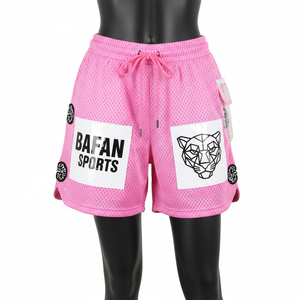 Shorts de basket-ball pour femmes en mesh polyester respirant 160 GSM, rose, avec logo personnalisé par transfert thermique. - Product Image 4