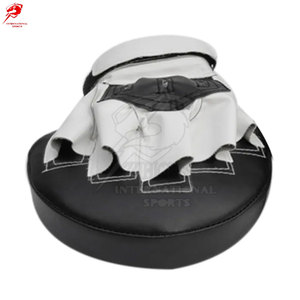 Guantes de boxeo sólidos de compatibilidad universal para todos los estilos de entrenamiento, suministros confiables para la práctica en equipo - Product Image 5