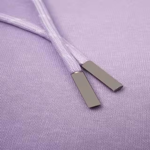 Hoodies grandes tailles pour femmes, abordables et entièrement personnalisables, avec col roulé et fermeture éclair, modèles courts. - Product Image 4