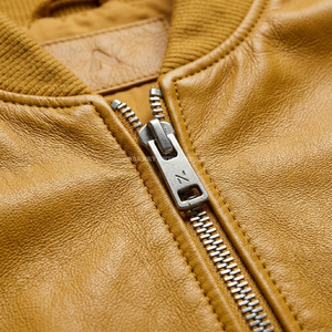 Blouson en cuir jaune moutarde pour homme, sur mesure, en peau de mouton, coupe bomber, avec bordure côtelée, coupe ajustée, vêtement coupe-vent, vente en gros - Product Image 6