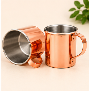 Juego de Tazas Moscow Mule de Cobre Puro con Diseño Atractivo, Acabado Pulido, Tazas para Cócteles con Asas Ergonómicas para Fiestas en Casa o Bares - Product Image 1