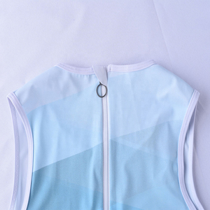 ชุดแข่งไตรกีฬาแบบระบายอากาศได้ดี ผลิตตามสั่ง (OEM) สำหรับทีมชายและหญิง ไซส์ใหญ่ เป็นมิตรกับสิ่งแวดล้อม ผลิตจากโพลีเอสเตอร์/สแปนเด็กซ์ - Product Image 4