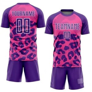 Tenues de football personnalisées sublimées en gros pour hommes et femmes – Ensembles maillot et short de football vierges - Product Image 1