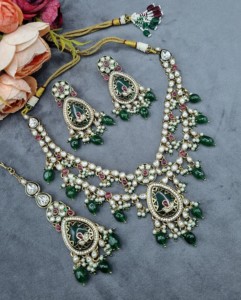 Luxury Pear Shape Uncut Stone Kundan <b>Necklace</b> With Earrings And Mangtika Traditional Ethnic Party Wear Jewellery Set Collections - Product Image 4
