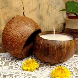 Soy Wax Scented <b>Candle</b> in Coconut Shell Bowls <b>Cheap</b> Price Coco Bowl <b>Candles</b> Home Decor With Pleasant Fragrance - Product Image 6
