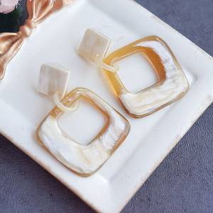 Pendientes Colgantes de Diseño Exclusivo TIMELESS CRAFT para Mujer, de Cuerno de Búfalo Natural, Estilo Clásico Pulido, Tacto Real, para Fiestas y Eventos - Product Image 5