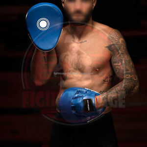 ผลิตในปากีสถาน ชุดนวมชกมวยและถุงมือแบบกำหนดเอง ซับแรงกระแทก กันลื่น สำหรับคิกบ็อกซิ่ง มวยไทย และการฝึกซ้อม MMA - Product Image 4