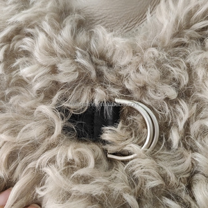 Veste en peau de mouton bouclée à la mode pour femmes, style Toscane, courte, avec ceinture à boucle en cuir, veste en laine chaude pour l'hiver - Product Image 4