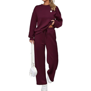 Ensemble de survêtement pour femme de style moderne, tissu doux, tenue assortie pour un look décontracté, confort quotidien, vêtements de maison - Product Image 1