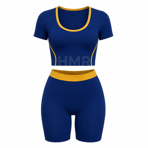 Ensemble sportif 2 pièces HMR Sorority Sisterhood bleu et jaune contrasté, haut court à manches courtes et short taille haute - Product Image 5