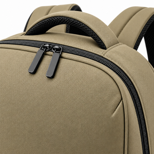 Mochila Simple Color Caqui Unisex para Portátil con Cierre de Cremallera y Bolsillos Laterales - Product Image 3