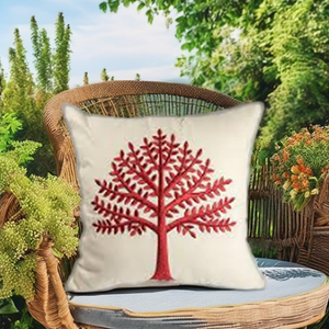 Beautiful World Collection Almohada lavable con patrón de flores y hojas Trae la belleza de la naturaleza a tu habitación - Product Image 2