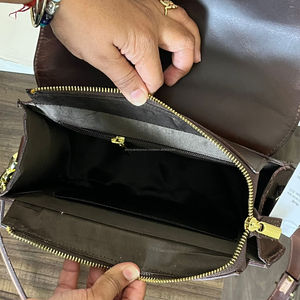 Sac bandoulière vintage en cuir véritable fait main avec motif cerise, design western, motif floral, sacs messager pour femmes - Product Image 6