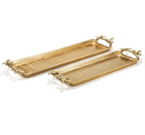 Plateau de service rectangulaire moderne en métal pour cuisine, décoration intérieure et présentation alimentaire - Product Image 1