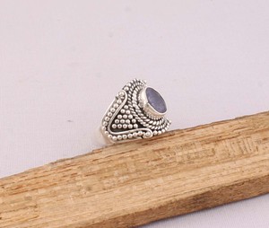 Bague de mariage en Tanzanite naturelle, artisanale, en argent sterling 925, style classique vintage, avec granulation antique, pour femme, idéale pour les fêtes - Product Image 2