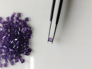 Ametista Africana Natural, Corte Cuadrado Escalonado de 3MM, Color Púrpura, Gema Suelta de la Mejor Calidad para Joyería - Product Image 3