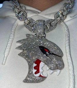 Colgante Hellcat de Moissanita con Corte Brillante y Engaste de Garra, de Plata de Ley Bañada en Rodio, Joyería de Lujo Certificada Estilo Hip Hop - Product Image 3
