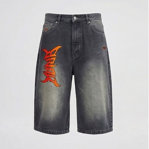 Pantalones cortos de mezclilla de alta calidad estilo streetwear, lavados y desgastados, con logo impreso por transferencia térmica, jeans largos en blanco para venta al por mayor. - Product Image 1