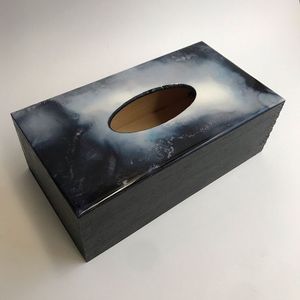 Caja de pañuelos decorativa contemporánea de resina, elegante soporte para pañuelos faciales para baño, oficina, hotel y sala de estar. - Product Image 6