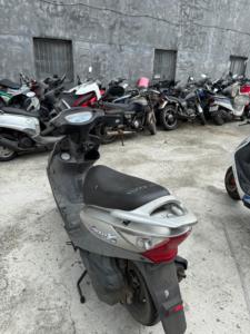 Scooter de Gasolina KYMCO V2 125cc Usado al por Mayor, Calidad de Exportación FOB Taiwán para Reventa - Product Image 4