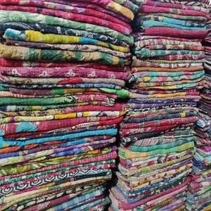 Couverture Kantha Bengali sur mesure, vintage, faite à la main, en coton Gudri, style bohème, jeté de lit réversible, écologique, pour la maison, Inde - Product Image 3