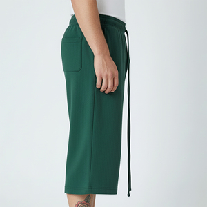 Shorts Capri en Coton Vert Uni pour Homme avec Cordon de Serrage et Poches, Style Décontracté Taille Mi-Haute Tricoté Respirant à Prix Abordable - Product Image 2