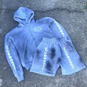 Sudadera con capucha de alta gama con cremallera y estilo desgastado, de tela de rizo 100% algodón, y pantalones cortos deportivos de diseño vintage, colección de verano. - Product Image 3