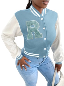 Veste universitaire personnalisée pour femmes pour l'hiver 2025 Conception de bombardier à épaules tombantes en tissu de laine et de toile de haute qualité - Product Image 6