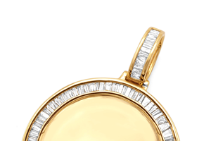 D'VINS JEWELS 18K Solid Gold Hip Hop Round Charm with Baguette Diamond Border Channel Set Classic Pendant Unisex Everyday Wear - Product Image 6