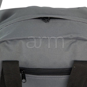 Bolsa Deportiva de Gran Capacidad en Color Sólido, Nuevo Diseño, Bolsa Deportiva Moderna Más Vendida, Hecha en Pakistán - Product Image 5