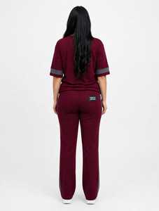 ชุดวอร์มผู้หญิงสีดำแขนสั้นทรงหลวมสำหรับฤดูร้อนจาก OneTen Apparel ดีไซน์คัลเลอร์บล็อกกิ้ง คอปกโปโล พร้อมห่วงคล้องผ้าขนหนู กางเกงขายาว - Product Image 3