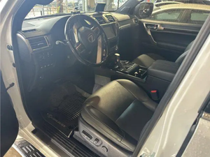 Lexus GX 460 GX 2022 usado en buen estado en venta - Product Image 2
