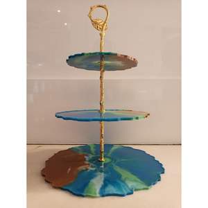Support à gâteau en résine artisanal pour la décoration de table de fête de luxe, vaisselle haut de gamme RR ENTERPRISES Inde - Product Image 3