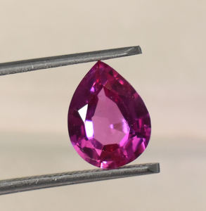 พลอยแซฟไฟร์สีชมพูทรงลูกแพร์เจียระไนแบบ Step Cut ขนาด 5x3 มม. 30x20 มม. ขนาดปรับเทียบแล้ว พลอยเพาะเลี้ยงในห้องปฏิบัติการ สำหรับทำเครื่องประดับ DIY - Product Image 5
