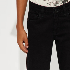 Proveedor de Jeans de Mezclilla Casuales de Alta Calidad y Durabilidad para Niños / Servicio OEM, Diseño a Precios Económicos para Compradores Mayoristas - Product Image 2