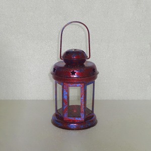 Lanterne à bougie en métal rouge, dôme rond, poignée en fil métallique, découpe étoile, panneau en verre transparent, décoration de centre de table - Product Image 6