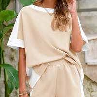 Nouvel ensemble deux pièces t-shirt et short pour femme, design tendance, col rond, prix abordable