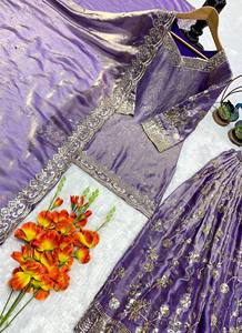 Nouvelle tenue de soirée design pour femme : haut et pantalon palazzo. Avec un dupatta élégant et des broderies - Product Image 5