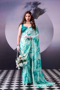 ผ้าส่าหรีผ้าไหมซาตินพิมพ์ลายพรีเมียม พร้อมขอบลูกไม้มุก ลายดอกลิลลี่สุดหรู สำหรับงานแต่งงานแบบอินเดียและงานเลี้ยงสำหรับผู้หญิง - Product Image 6