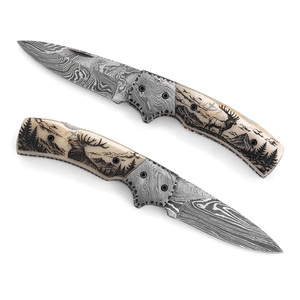 Couteau pliant de chasse et de camping en acier Damas de qualité industrielle, avec bouton de réglage au pouce, manche en os de chameau gravé au laser, 19 cm - Product Image 6