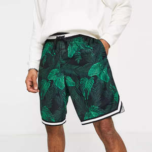 Shorts de plage personnalisés en polyester à motif basketball, streetwear, pour l'été, usage quotidien, course à pied, maillot de bain, shorts de sublimation unisexes - Product Image 1