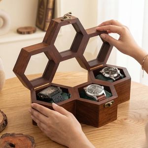 Caja de Joyería de Madera de Lujo Qualcosa, Diseño Poligonal con 3 Ranuras, Moderna y Multifuncional, con Cojines, para Regalo (Tamaño y Acabado Personalizables) - Product Image 1