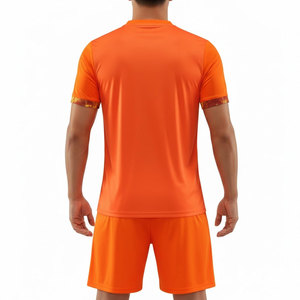Tenue de football sur mesure de qualité supérieure, vente directe d'usine au Pakistan, tenue de football pour hommes en ligne - Product Image 2