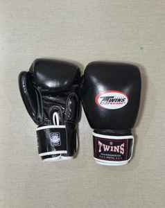 ราคาขายส่ง ถุงมือชกมวยคู่ แบบมืออาชีพ ผลิตตามสั่ง อุปกรณ์ต่อสู้คุณภาพสูง หนังแท้ MS-BG-01 - Product Image 5