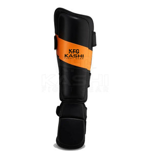 Protège-tibias de sport avancés en cuir PU avec fermeture auto-agrippante, construction de protection frontale durable et rembourrage intérieur confortable pour la boxe - Product Image 4