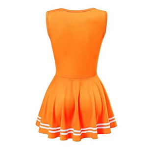 Ropa de rendimiento para equipos de porristas, tejido avanzado con mezcla elástica y control de la humedad para presentaciones deportivas - Product Image 3