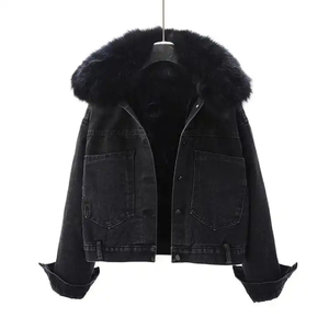 Veste en jean noire pour femme, manteau d'hiver épais style camionneur avec col en fourrure - Product Image 4